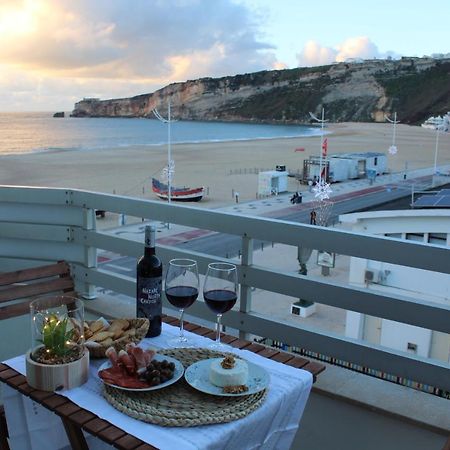 Beachfront Apartment Nazaré Esterno foto